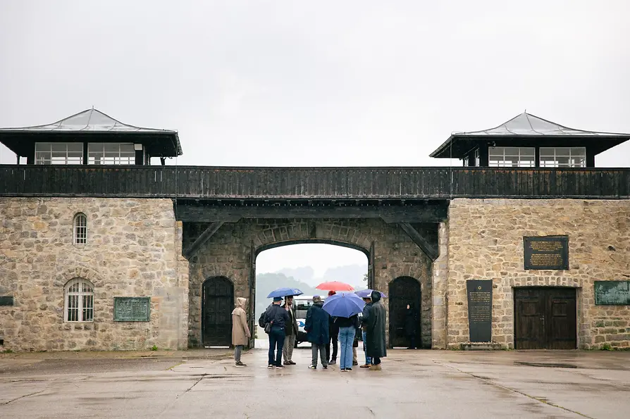 Außenansicht der KZ-Gedenkstätte Mauthausen