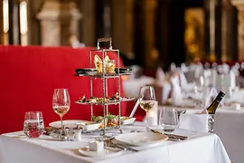 Festive dinner in the dome hall of the Kunsthistorisches Museum