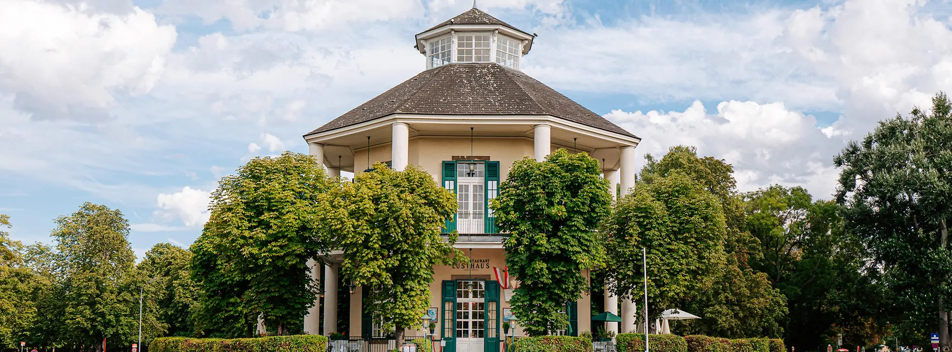 Restaurant Lusthaus exterior view