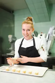 Chef-Patissière Natalie Stebbing im Hotel Sacher