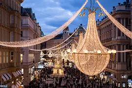 Décorations lumineuses de Noël sur le Wiener Graben