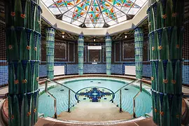 Amalienbad, piscina rotonda