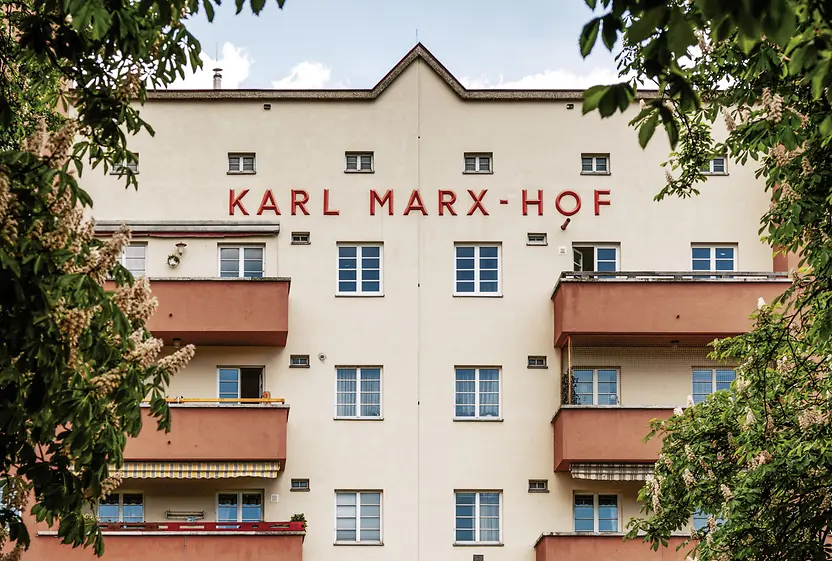 Karl Marx Hof, exterior view