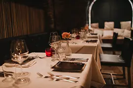 Restaurant Artner am Franziskanerplatz, gedeckter Tisch