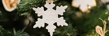 Christbaumschmuck aus Porzellan