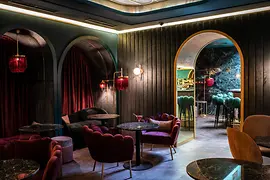 Cocktail bar "Barfly's"