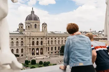 Blick auf das Kunsthistorische Museum Wien von der Dachterasse des Naturhistorischen Museum Wien