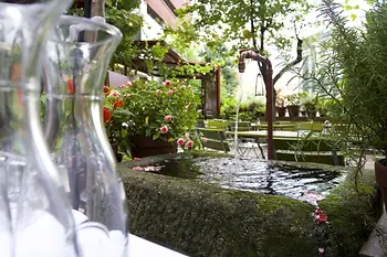 Zahrádka restaurace Glacis Beisl