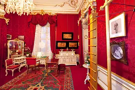 Sala de gimnasio y baño de la Emperatriz Elisabeth