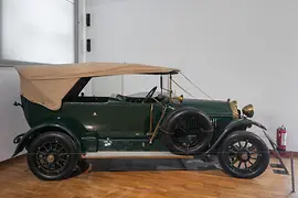 Court automobile