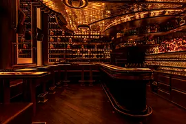 Cocktail bar