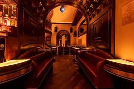 Cocktail bar