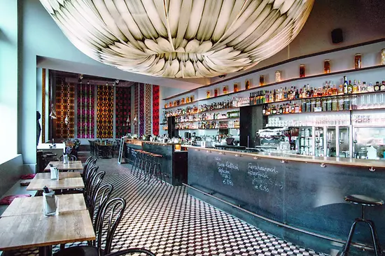 Restaurant Market, interior view