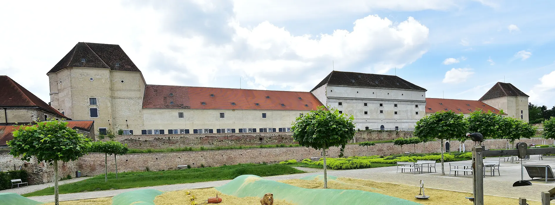 Schloss Neugebäude Palace 