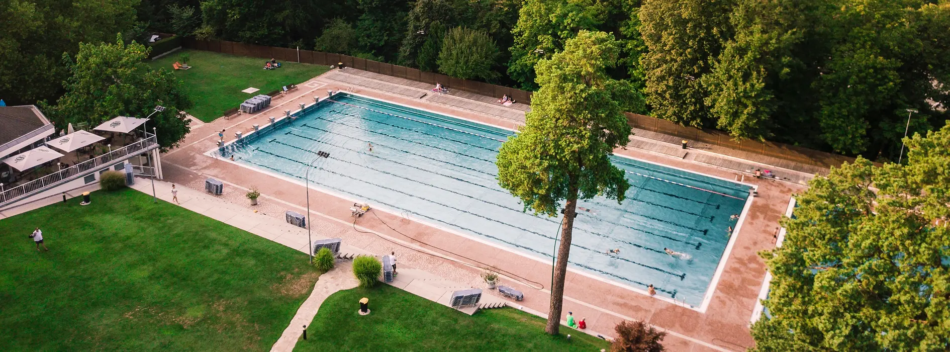 Schwimmbecken im Schönbrunner Bad