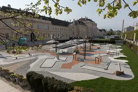 Parque de esculturas frente al MuseumsQuartier