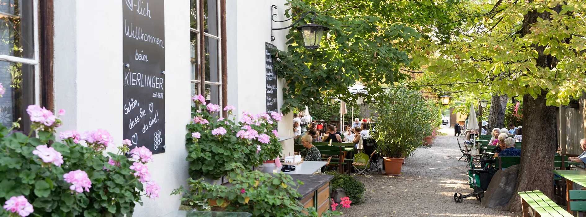 Kierlinger Vineyards & Wine Tavern, entrance door
