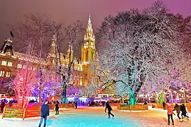 Eislaufen vor dem Rathaus 