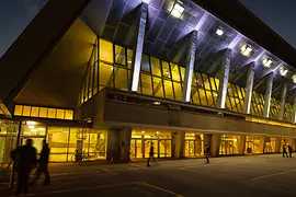Wiener Stadthalle outside, at night