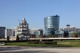 Krieau harness racing track: View of buildings of "Viertel Zwei"
