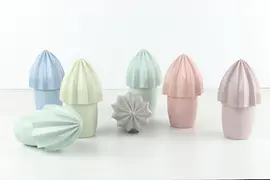 Zitronenpresse aus Porzellan