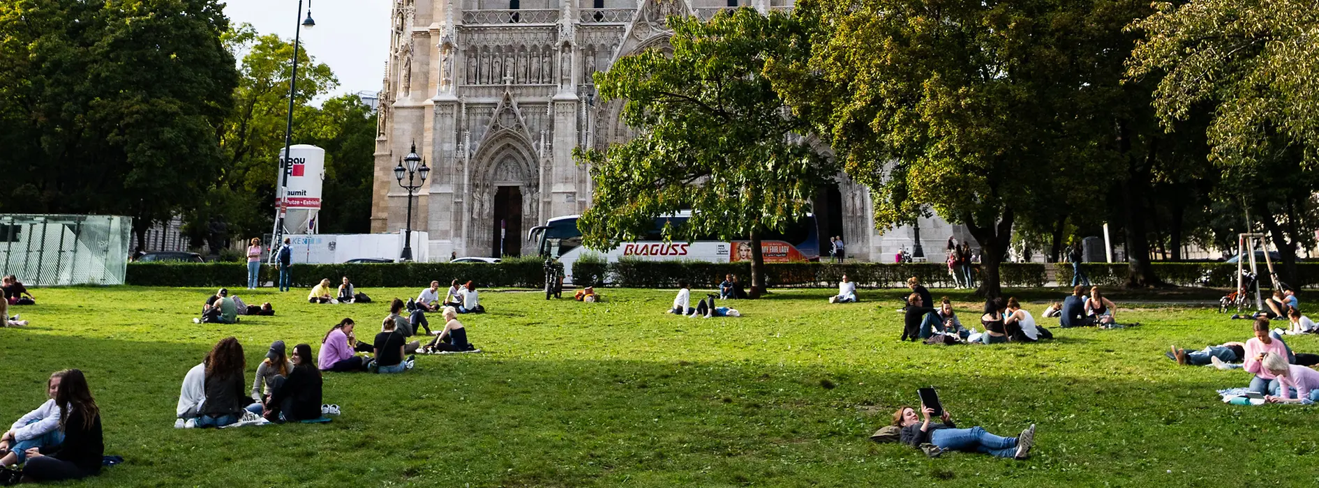 Sigmund Freud Park, Votiv Kirche