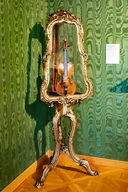 Violon dans les appartements viennois de Johann Strauss